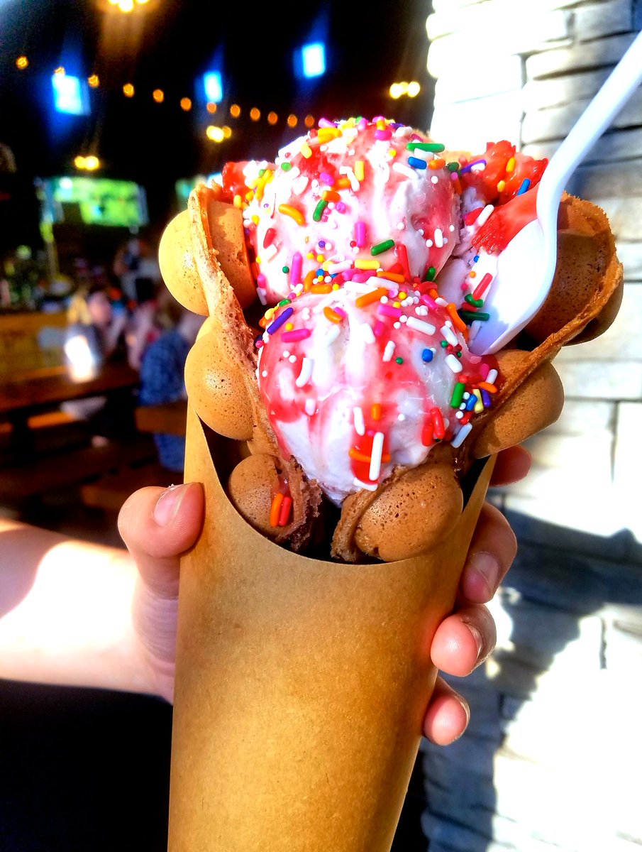 The latest &amp; greatest dessert - #PDXNOW <a href="/pufflewafflepdx/">Puffle Waffle PDX</a> <a href="/hvstation/">Happy Valley Station</a>