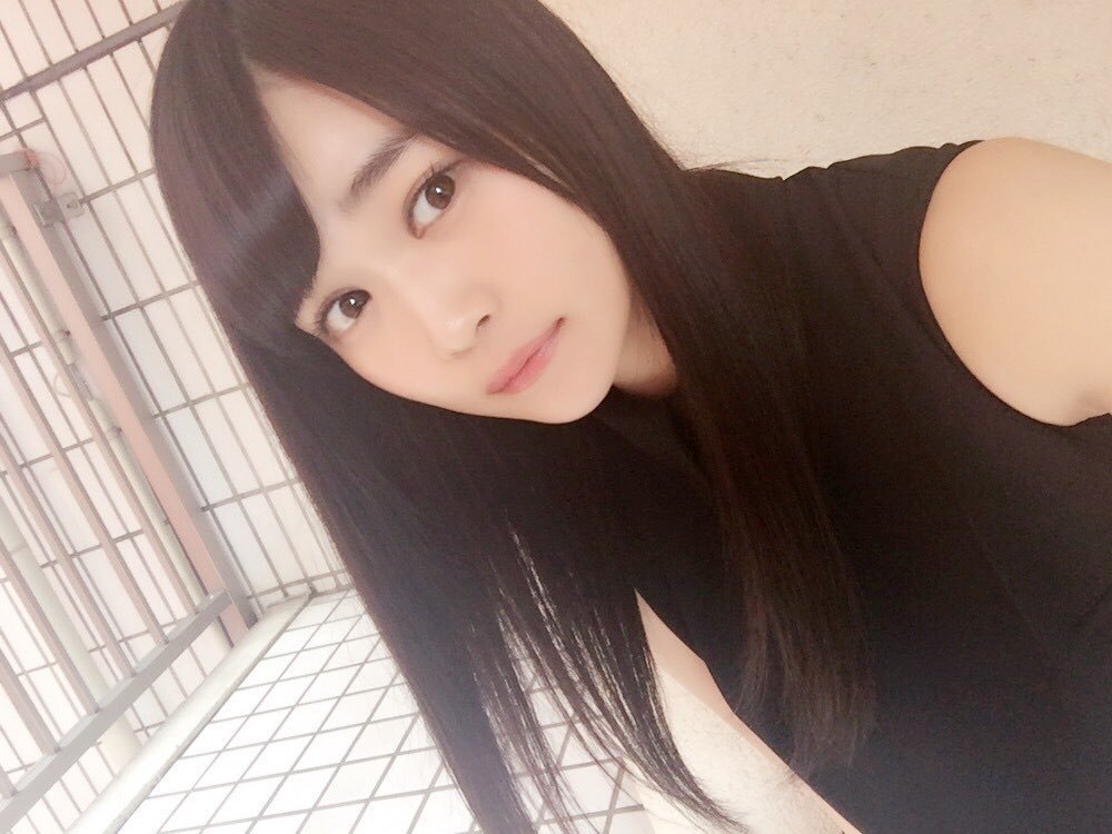 NeRNeRerNeRest's tweet photo. あかねん、もなちゃん、虹花ちゃん達欅ちゃんがこぞって飲んでたファミマのティーフラッペ飲んでみる。

タピオカも入ってるよ！美味。 https://t.co/D4uZauKxar