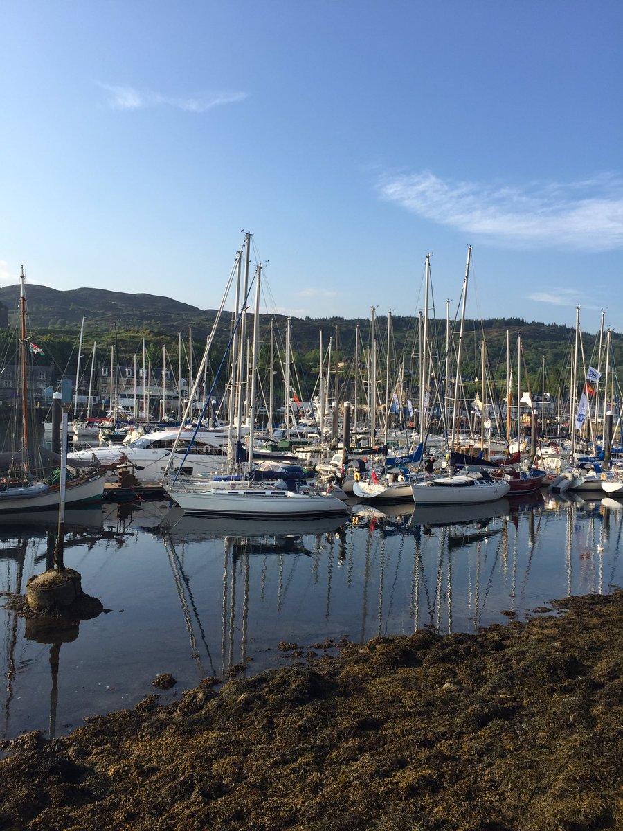 silversgss's tweet photo. Looks like it's going to shine today @tarbertharbour @silversgss @clydecruising @Crewsaver @MarlowRopes https://t.co/pTwIUcGDt7