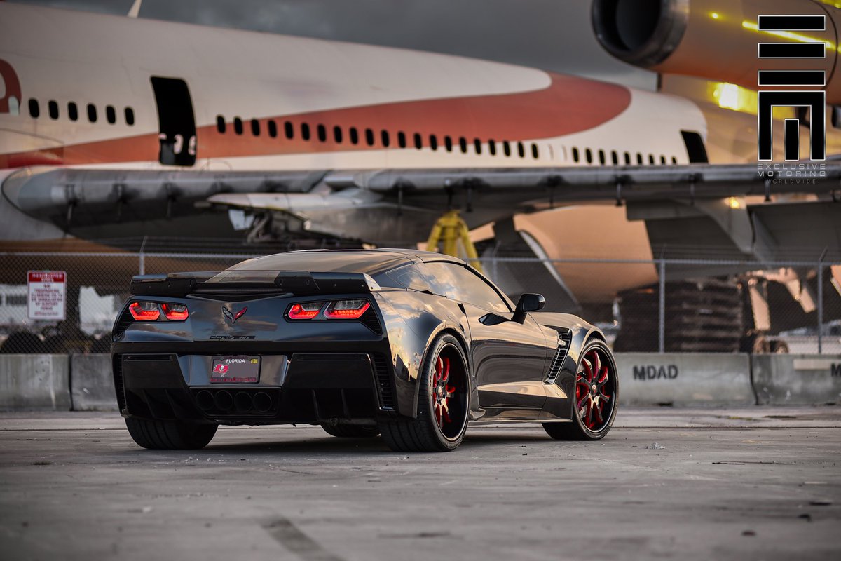 exclusivemiami's tweet photo. @corvette Z06 sitting on custom painted red &amp; black @forgiato wheels 🔥 #GetExclusive https://t.co/C1Xoaf29zX