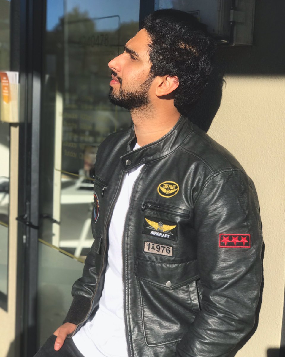 AmaalMallik's tweet photo. Life ain't about finding yourself. It's about creating yourself....

#Rebirth #NewZealand https://t.co/I6k7n0hGJZ