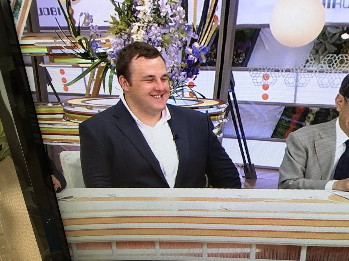 TheSumoSoul's tweet image. Former #Ozeki #Baruto was on TV today talking about #Takayasu. He looks so different from his active days. I mean they all do  it..