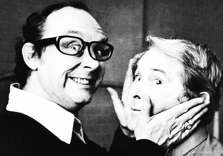 eric_ernie_col's tweet image. #FridayFeeling 

"In this world where we live, there should be more happiness."

Have a great, long weekend. Be nice to each other. 

RT 👓☀️