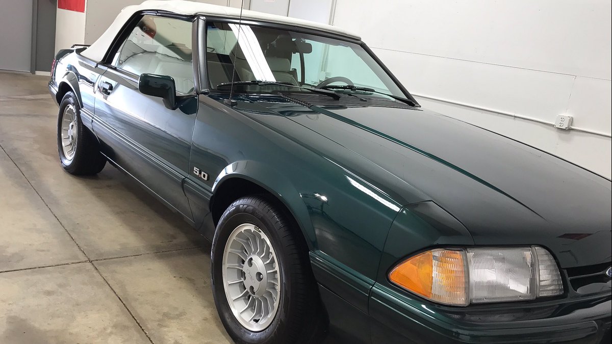 swirlfreedetail's tweet photo. #7up (rare) #FoxBody #Mustang rolling #swirlfree after a professional decontamination and machine polish.  Topped with @GtechniqUK #c2v3 https://t.co/NOSPKKBn97