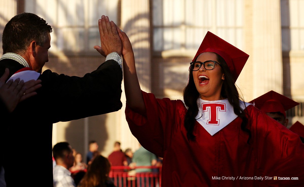 wildcatphotog's tweet photo. #TucsonHigh Magnet School Class of 2017 earn a whopping 676 diplomas! More photos from graduation here >> https://t.co/jDdyz0VICi #Tucson https://t.co/9GLT3j37ei