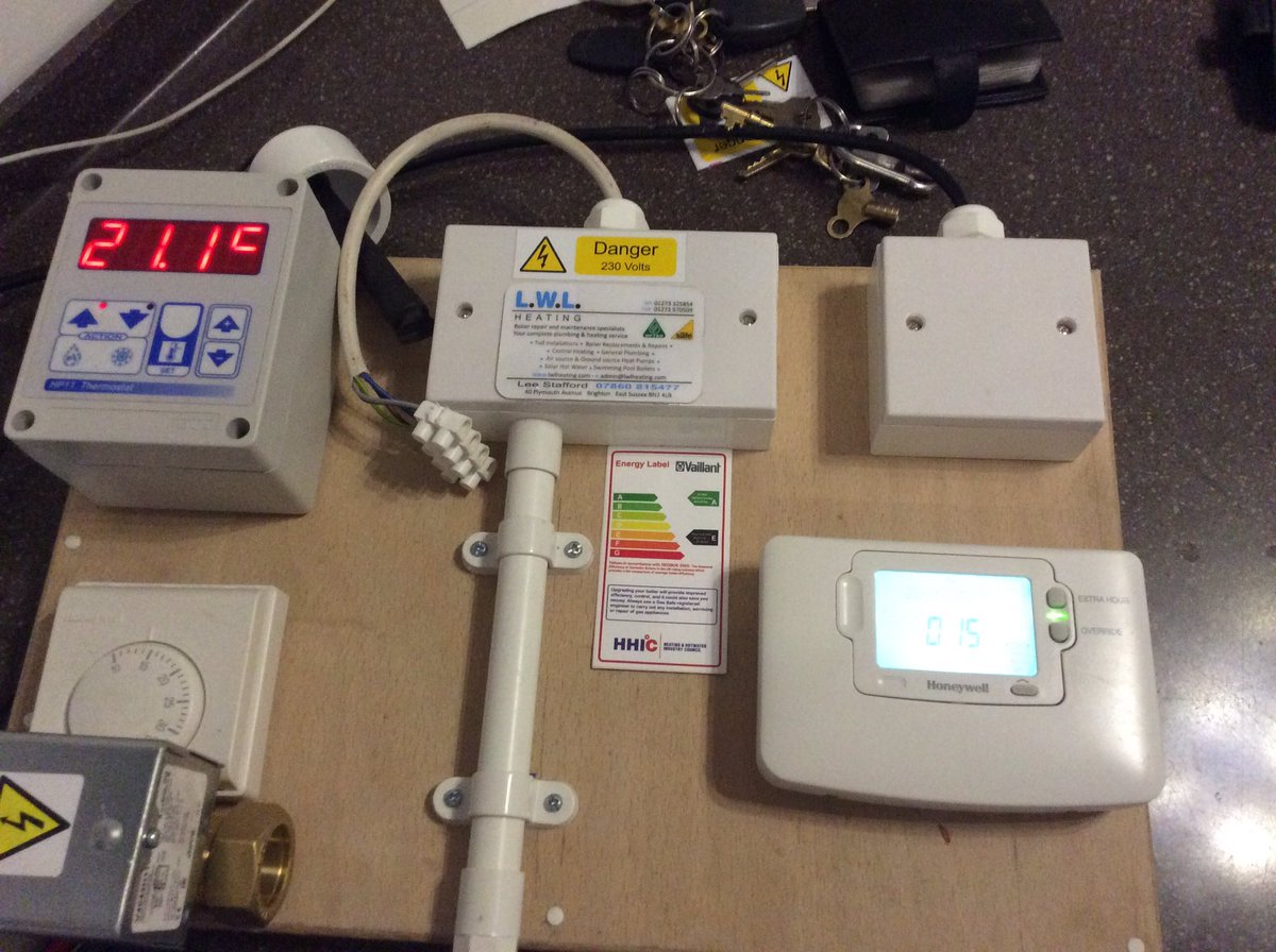 lwlheating's tweet photo. Thank you @GilesLeisure @GilesLeisureLtd referral # All set Giles #poolservicing.Looking after Giles rep assure u high stds of #clientcare https://t.co/oQeIA5Fs2p