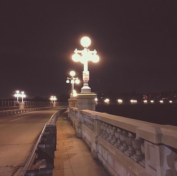 happeninginpas's tweet photo. All Is Calm, All Is Bright 💡 || 📸: @malexloo || #happeninginpas #coloradobridge https://t.co/hCxr75SFIe