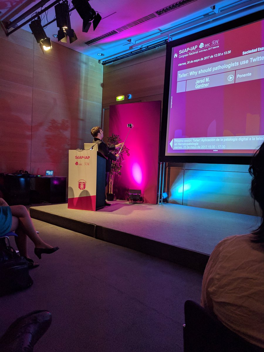 ElviraGlezO's tweet image. #SEAP2017V @JMGardnerMD Empezamos con un selfie😉