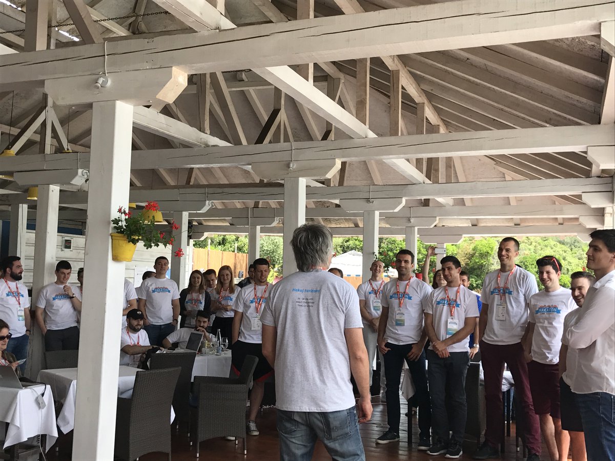 Počeo je Hakaton :)  Hvala @SG_Montenegro  <a href="/MRTME/">Ministarstvo ekologije, planiranja i urbanizma MNE</a> <a href="/CTelekom/">Crnogorski Telekom</a> <a href="/DigitalizujMe/">Digitalizuj.Me</a> <a href="/logate_me/">Logate</a> i naravno našim domaćinima <a href="/AlmaraBeachClub/">Almara Beach Club</a>