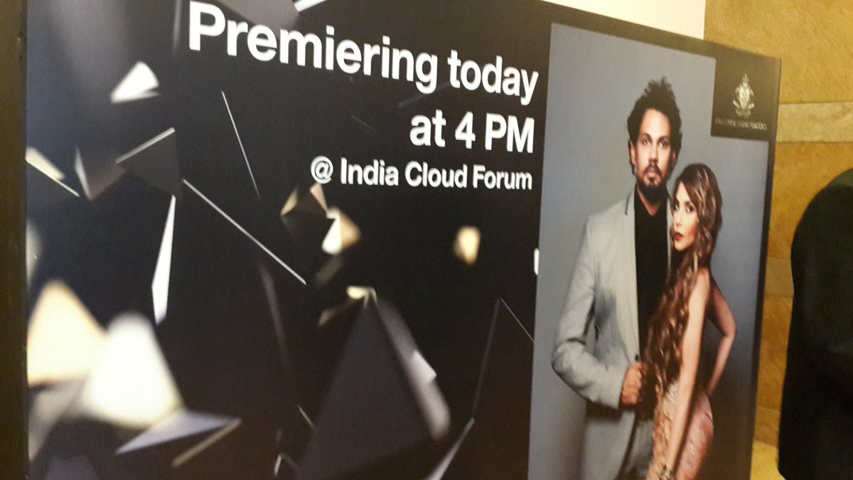 brian9p's tweet photo. Looking forward to learning more about #cognitive #fashion at #ibmicf2017 https://t.co/muZxtrjlVF