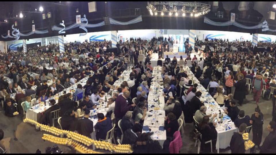 ArielPradelli's tweet photo. Lindo momento con amigos correligionario festejando el día de la Patria con Lousteau https://t.co/Br1AHPt53C