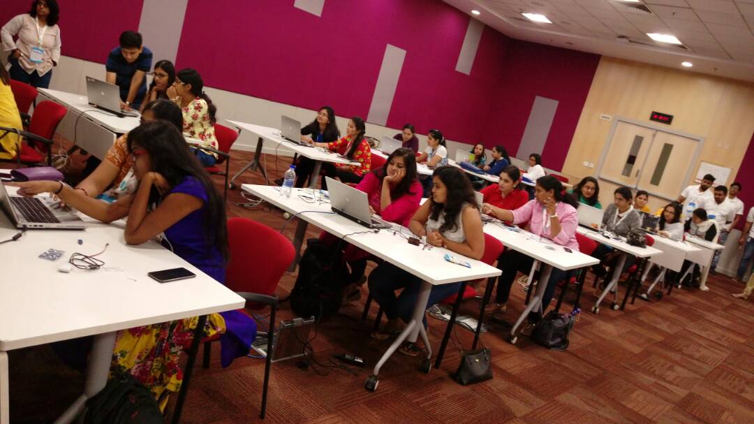 sourcingpower's tweet photo. #codess2017 #participants get a sneak peek into the #coding world of #Microsoft #IOT #codess https://t.co/C9IeV0B2qi