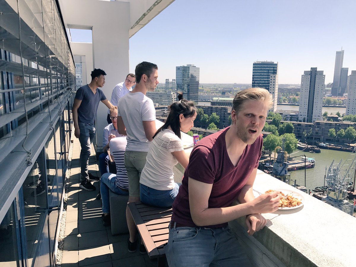 BOLTANDCOMPANY's tweet photo. Home cooking Friday @ #DevMob https://t.co/LS24ypbZa7