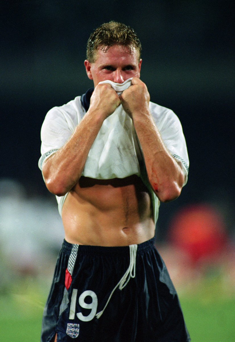Happy 50th Birthday to one of the finest talents to come out of the British Isles: Paul Gascoigne! 🎈
