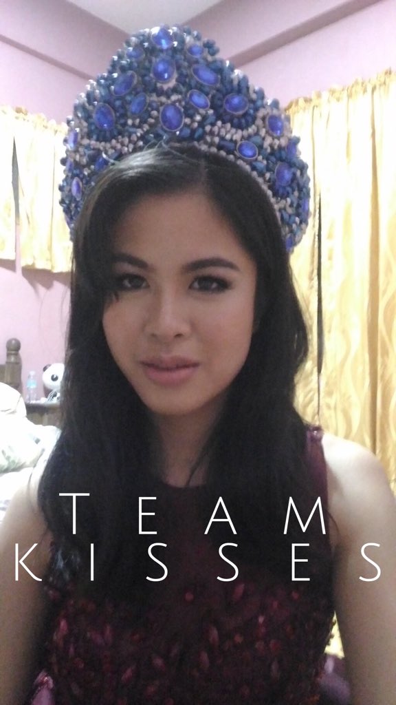 savagekhloe's tweet photo. kisses to her haters: ako ang reyna, eh ikaw? ano ka?

KISSES KWEENspiration https://t.co/m0UnwomdSw
