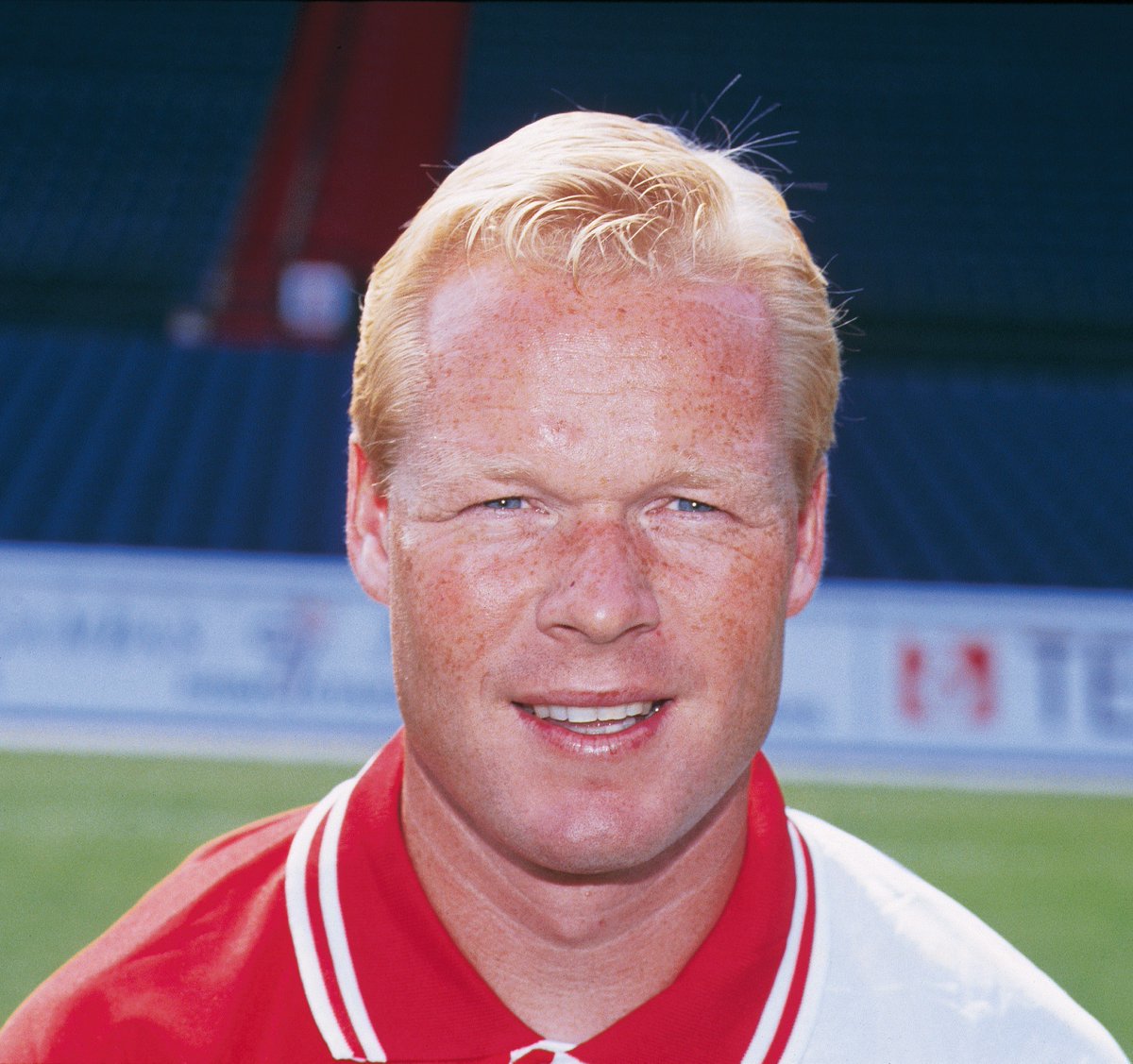 ChampionsLeague's tweet photo. Feyenoord 1996/7.

#FlashbackFriday https://t.co/D7HtoablGe