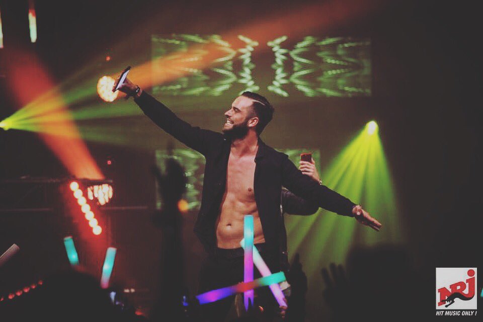 NikolaLozina's tweet photo. Ce soir je fou le bordel du côté de Nîmes et du Joy Club... Soyez en forme mes p'tis!!!🤙🏼 #SPANGABANGA #BookingLife https://t.co/YkOcogQ6l9