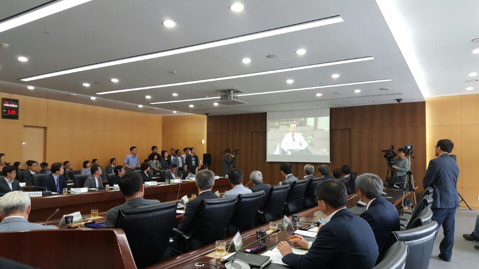 김명호 tweet media