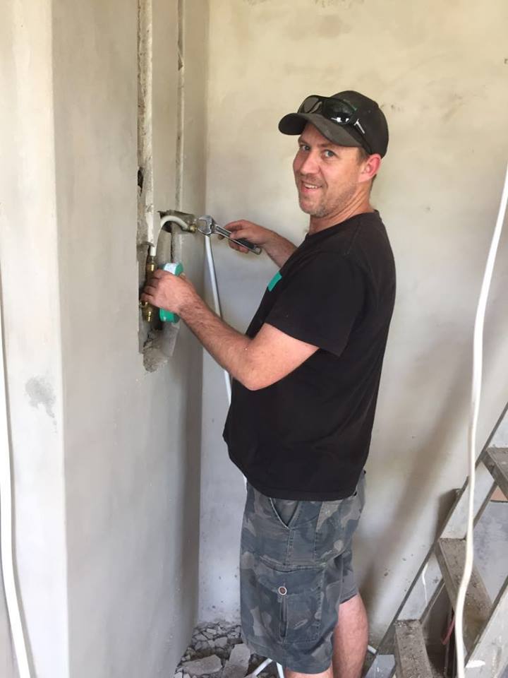 EcoCorePlumbers's tweet photo. Chris, transforming a ordinary bathroom into a dream bathroom.
#plumber
#BathroomRenovations https://t.co/DjiQNHBldZ