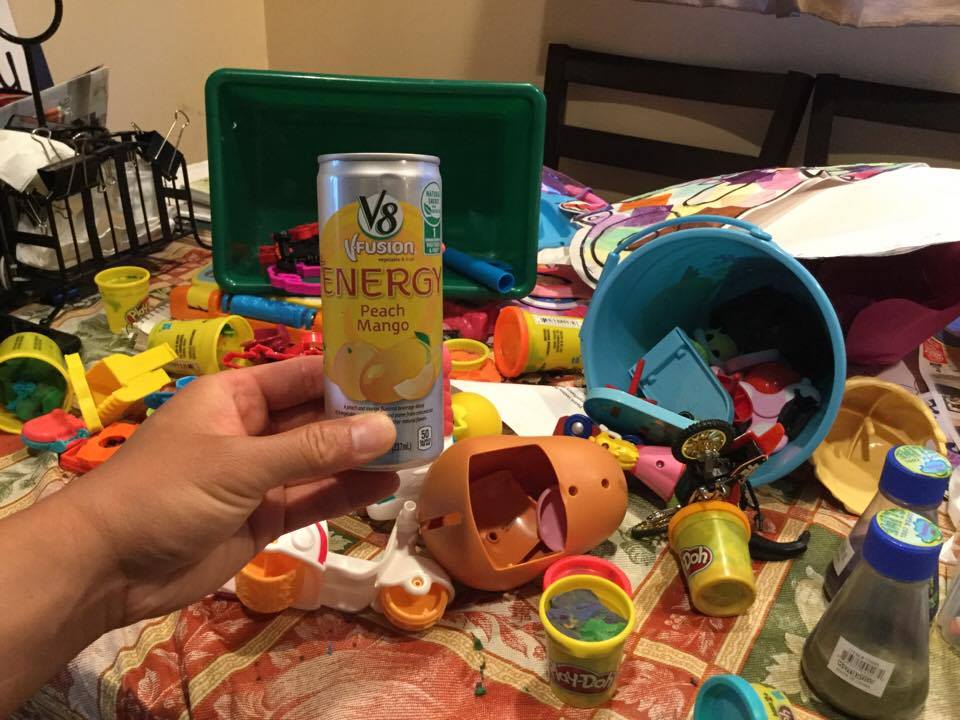 shrewdy516's tweet photo. #TFW...my 3 and 5 year old made a big mess on the dining table.  Getting me a boost of #SteadyEnergy to clean this up.  #GotItFree @V8 https://t.co/UhujJacd2z