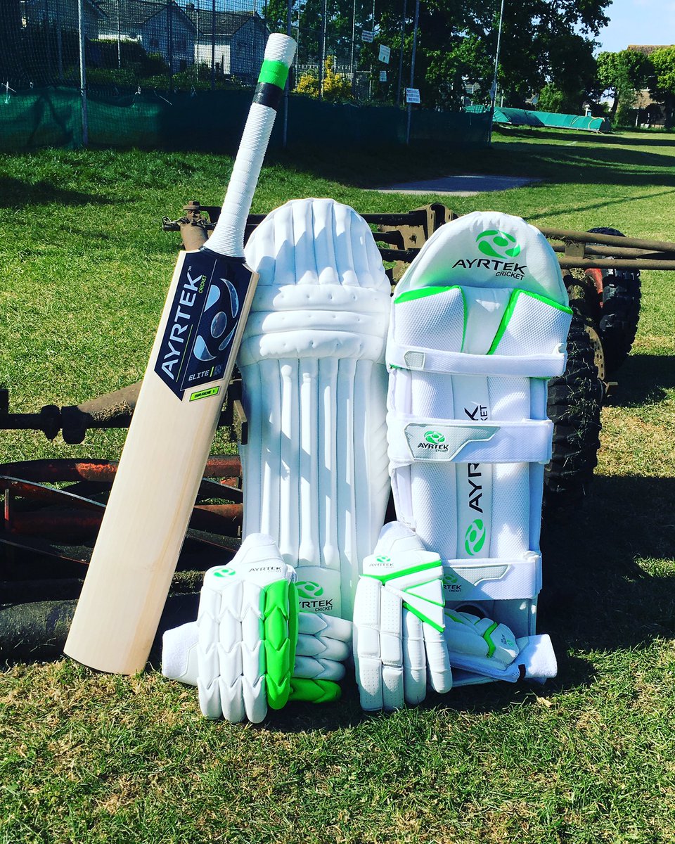 AyrtekCricket's tweet photo. Friday Buyday....grab yourself a bundle deal on our Softs and save 20% off. #SausageOrSplit #DecadeEdition 

https://t.co/0uDr2irbkw https://t.co/Qtzb3bmWQE
