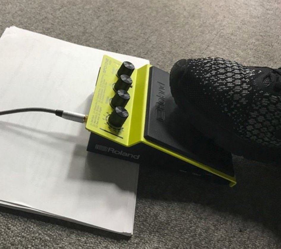 In designing, we reviewed every angle adding and removing a piece of paper to find the best angle.
#RolandTFR