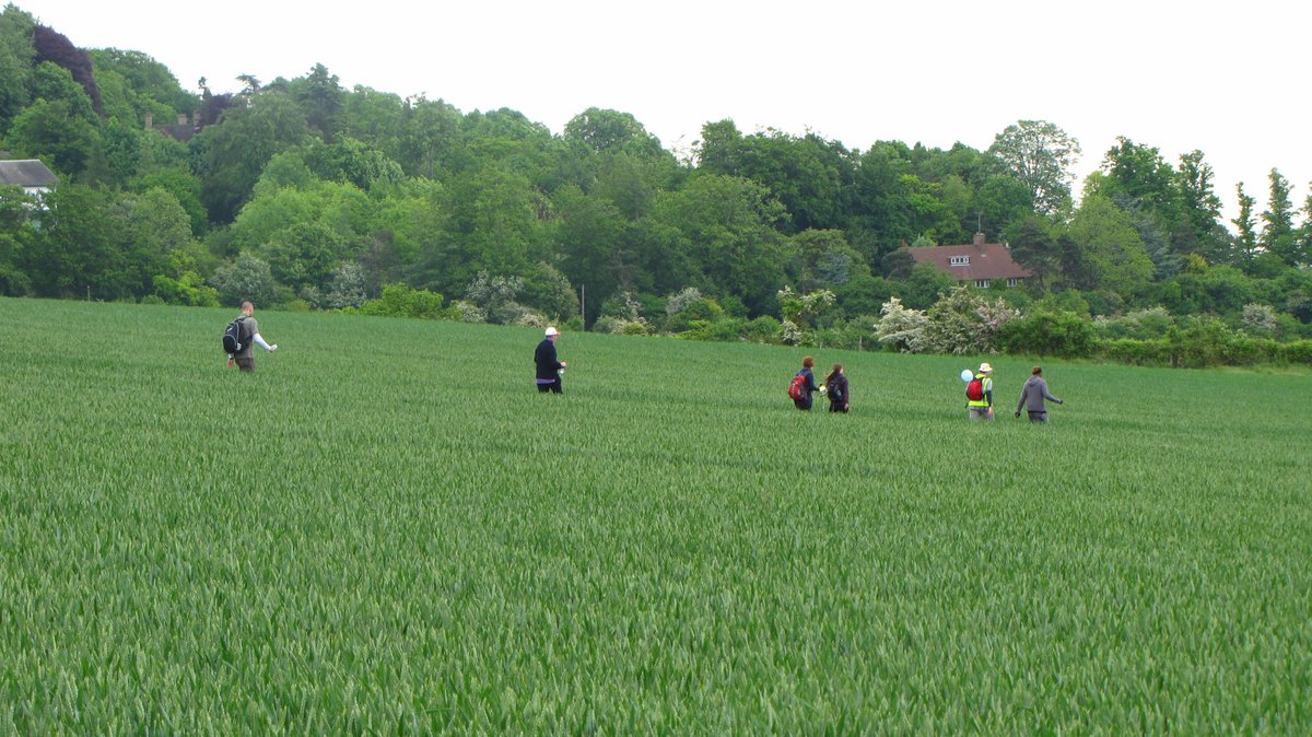 homelesslondon's tweet image. This #BankHolidayWeekend 120+ ppl will walk 74miles from London to Canterbury to support our work! Lots of luck &amp;amp; don't forget the suncream!