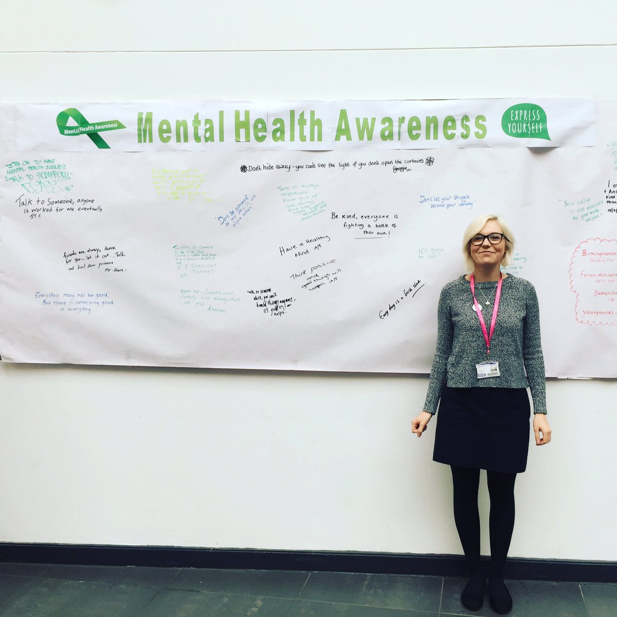 klt455's tweet photo. Thank you to the lovely Harvinder from @Bhamlivingwell for your support across our #MentalHealth Awareness Week! #mhaw17 #adviceboard #ideas https://t.co/jEmvKNMhe6