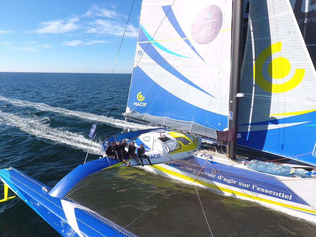 francoisgabart's tweet image. Arrivee @ArMenRace a  La Trinitee vers 10h30/11h... petit tour drone pr photo! :-)