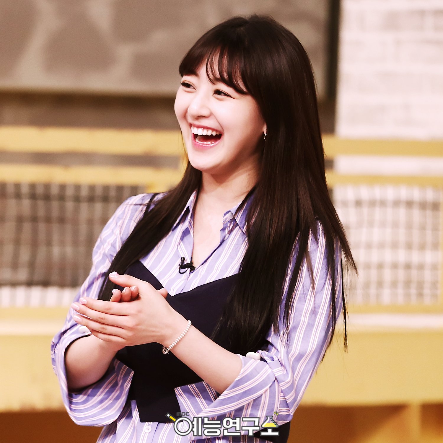 DAvQlsLVwAAdg_I.jpg:large