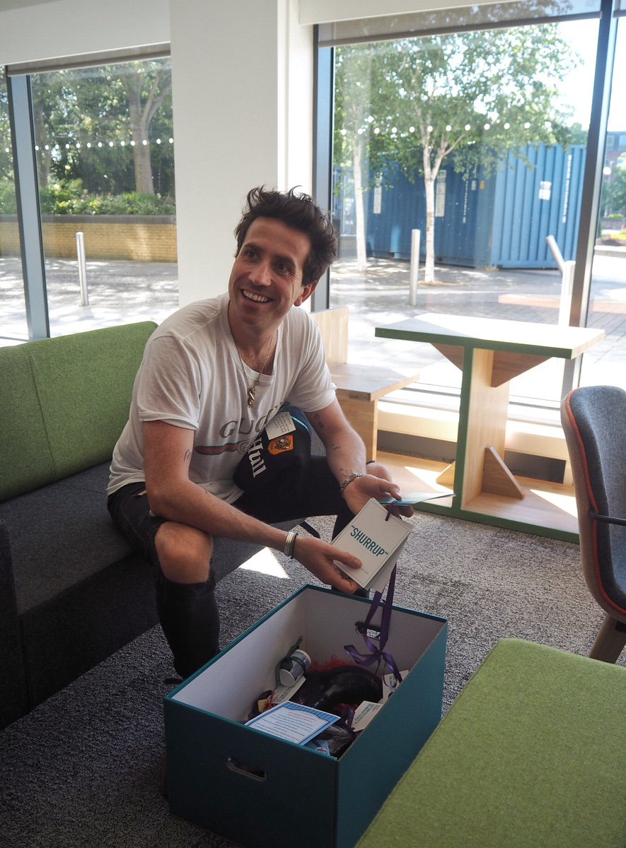 UniOfHull's tweet photo. We're so glad that @grimmers loved his exclusive Welcome to Hull box! Thanks for seeing us, and enjoy your goodies! ππ https://t.co/OlRaQFrjH3