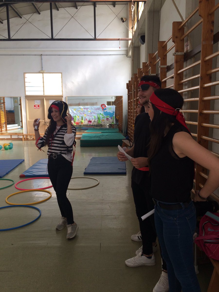 Social_DreamsIS's tweet photo. Taller de estimulación.. cuentos motores @EloyLopez46 @mcarmensangil @Anabelen95PG @LuciaCarnerero https://t.co/Cyzg09NRCX