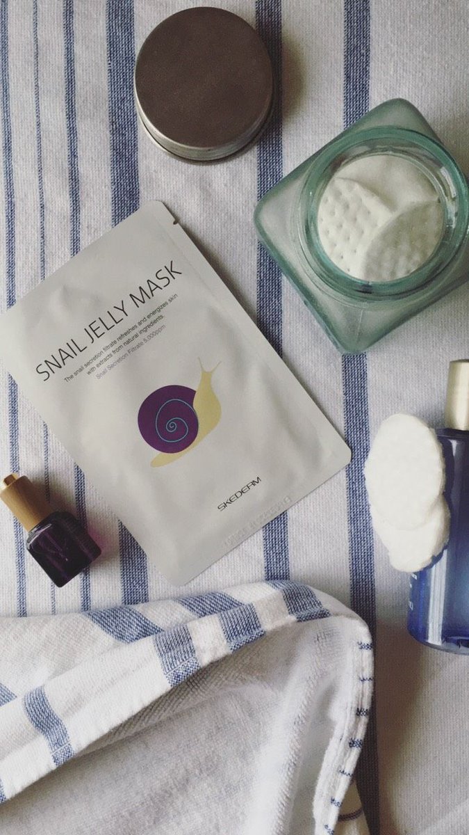SkedermINC's tweet photo. 🛀SIT BACK AND RELAX🛀
@LaurenVeraOfficial using #Snail #Jelly #Masks.  Break one out for some #RnR.  Don't have any? https://t.co/rPkQTW4Cx8 https://t.co/xqnM1Ksd25