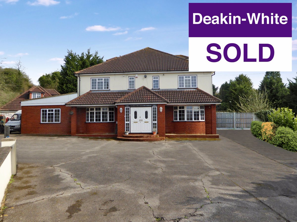 DW_RealEstateUK's tweet photo. Another Sale Agreed by Deakin-White. Are you thinking of selling? Call us on 01582 343 548 and we can get you SOLD!! https://t.co/t2n4CyZmRC
