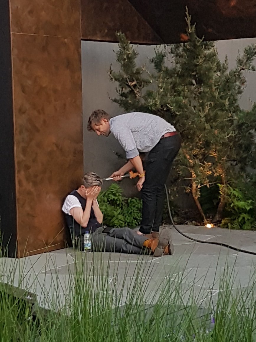 MoonlightDes's tweet photo. It takes months of planning to win a Gold Medal at the #rhschelseaflowershow &amp; @charlotteharris looks forward to a deserved break #winner https://t.co/0gHZevttHb