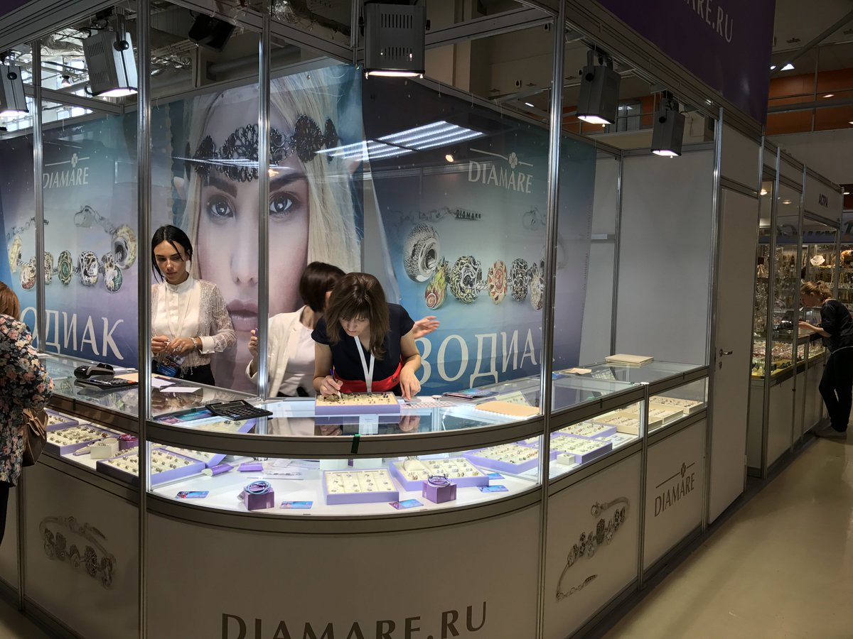 DiamareJewelry's tweet photo. Друзья, а вы уже придумали планы на выходные? Мы приглашаем вас на выставку JUNWEX в Москве! 💐
https://t.co/T6IF778149
#diamare #junwex https://t.co/th2hwgdBpP