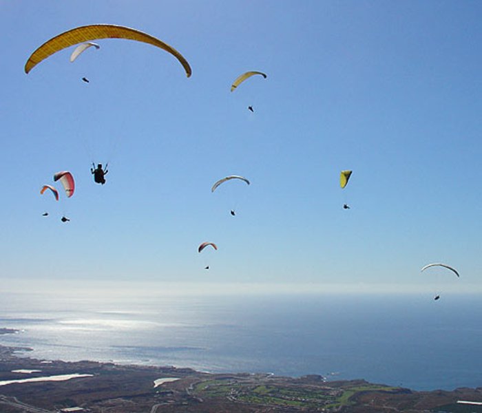 skyparafly's tweet photo. #paragliding #paraglidingintenerife #airsports #adventuresports https://t.co/74vHxydsgT