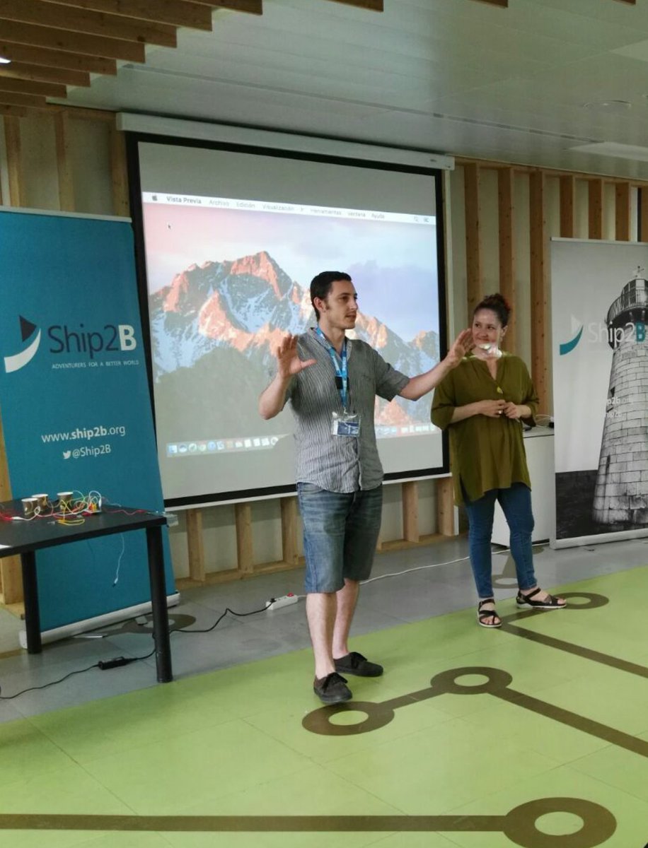 ludalia_associa's tweet photo. Avui la Josefina i l'Albert han presentat el projecte #BExperience a #BValue https://t.co/DlvDMwFk8u