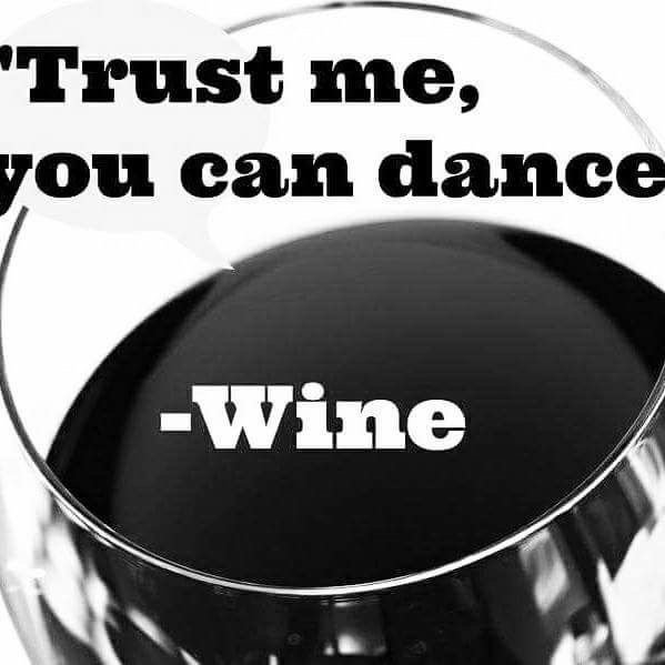 DrinksBagCo's tweet photo. #FridayFeeling #wine You can #Dance @winewankers @WomenOnWineTV @ProseccoWatch @WineSelfies @winesisterhood @Yoga_Journal @YogaWorks #cheers https://t.co/fa2Chk9J37