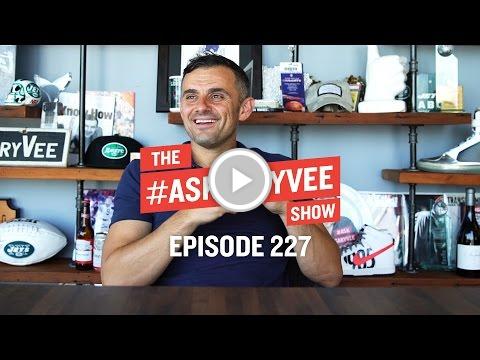 CPAMktgJobs's tweet photo. Young Garyvee, Meditation for Self Awareness & Marketing Print Magazines | #AskGa... https://t.co/ygxRlXDk3O #staged https://t.co/luRn8h29xK