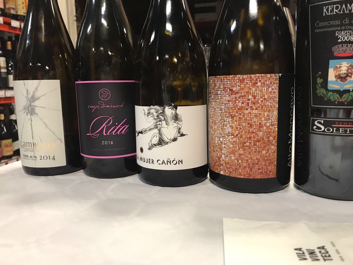 VinyesDomenech's tweet photo. Presentació Garnatxes del Món a Vinacoteca de @vilaviniteca.   Gràcies a tots per assistir. 
#Vilaviniteca https://t.co/lty9zRqyO0