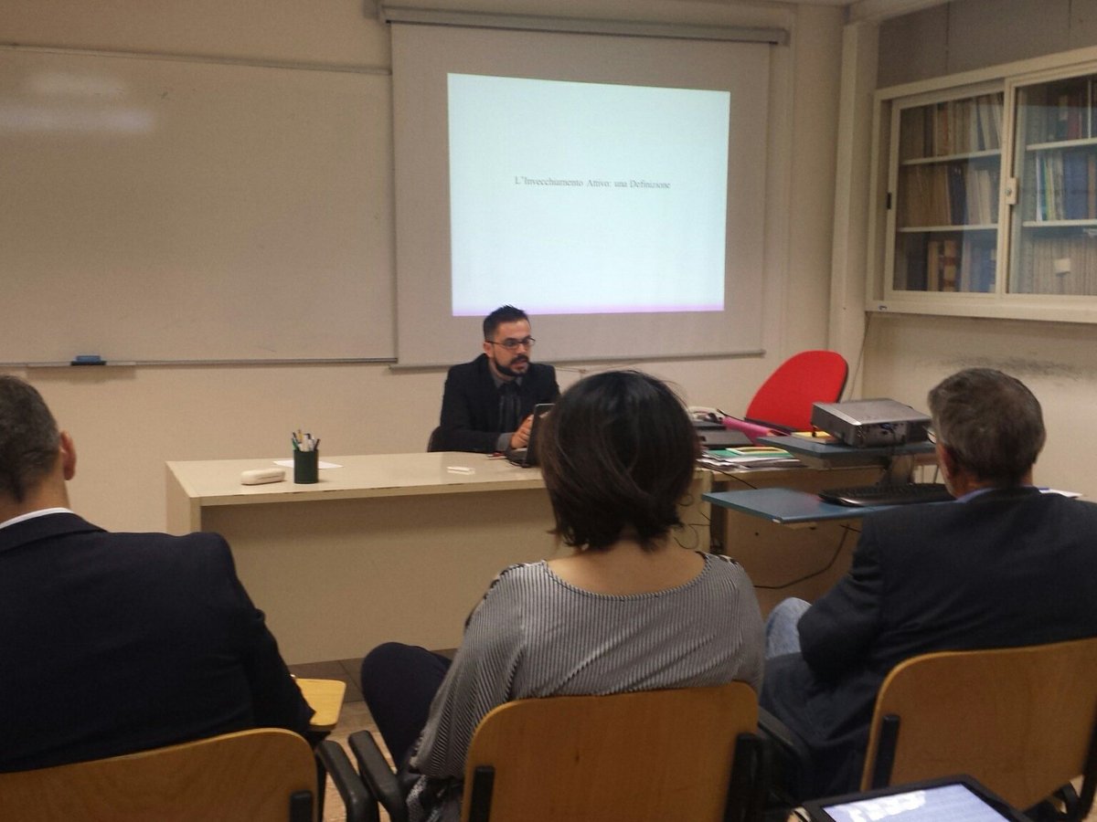 LucioCorsaro2's tweet photo. #mastermaf discussionetesi invecchiamento sfida per #sostenibilità del #SSN @medi_pragma @federicogelli @Merqurio @drsilenzi https://t.co/fzOUtddKwU