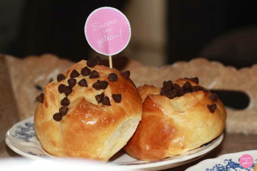 encoreungateau's tweet photo. Brioches aux pépites de chocolat pour la #battlefood Brioches aux pépites de chocolat - Pâte à pains au lait
https://t.co/VB3qBUJeLK https://t.co/U0XgRGjb1q