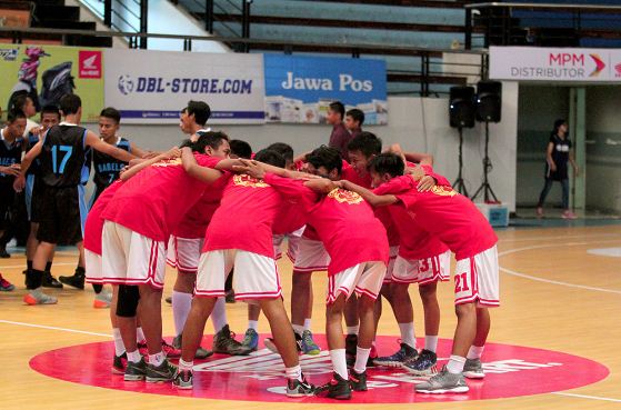 Suka Duka Basket Sewelas: Kemenangan Ini Untuk Ibu Sony

Baca selengkapnya:
dblindonesia.com/v2/news/suka-d…