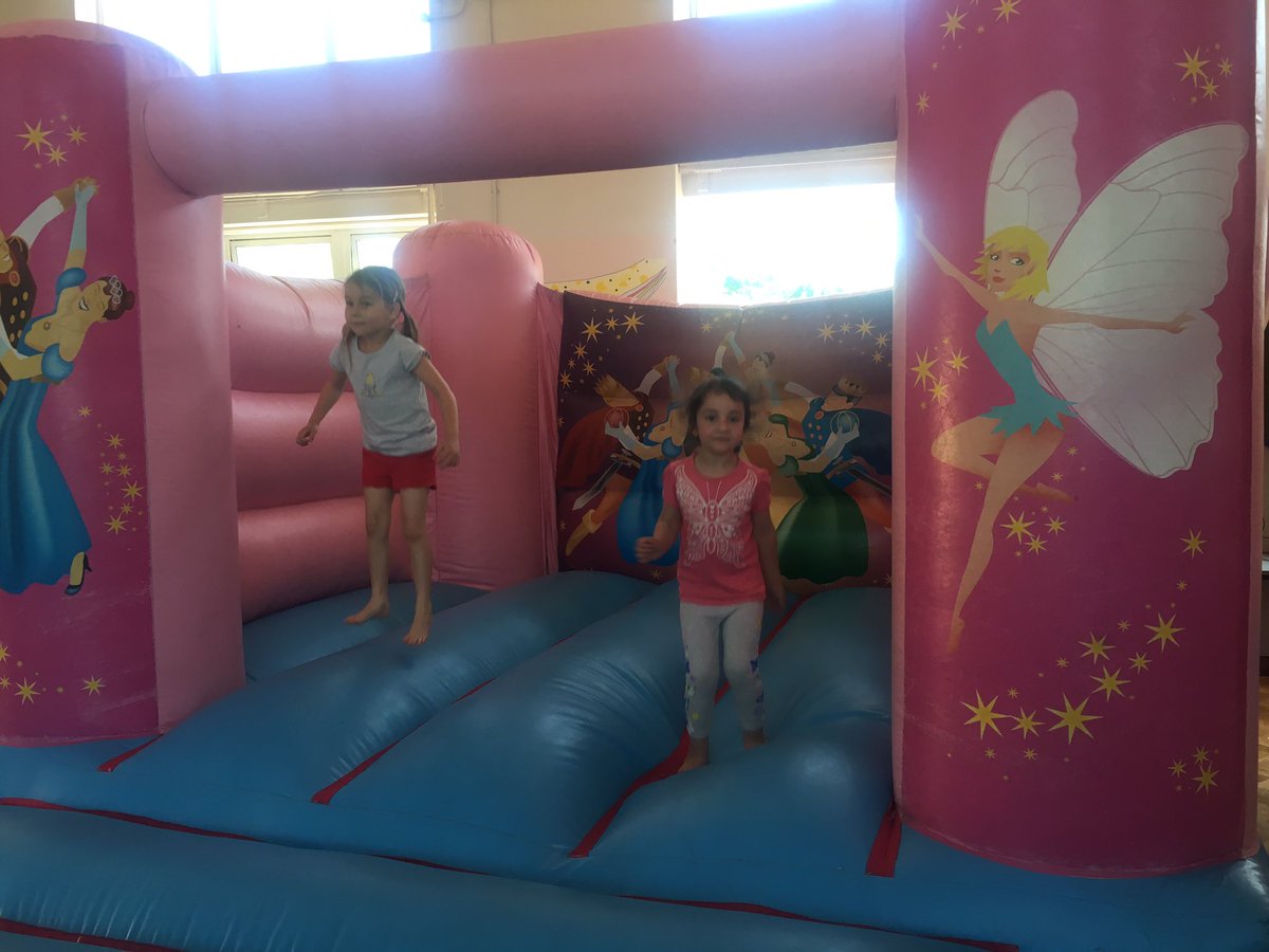 tonyrywenschool's tweet photo. And RM have started!! #sponsoredbounce #teamtyy https://t.co/Za4Fb9j60J