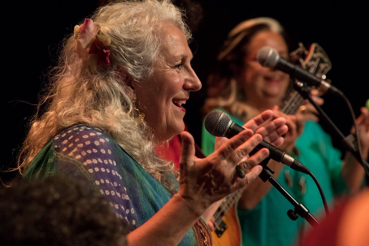 Fotos realizadas por Josep Tomàs del Concierto 30 aniversario del Tradicionàrius y 30 años cantando 😀❤️#30añosRosaZaragoza
