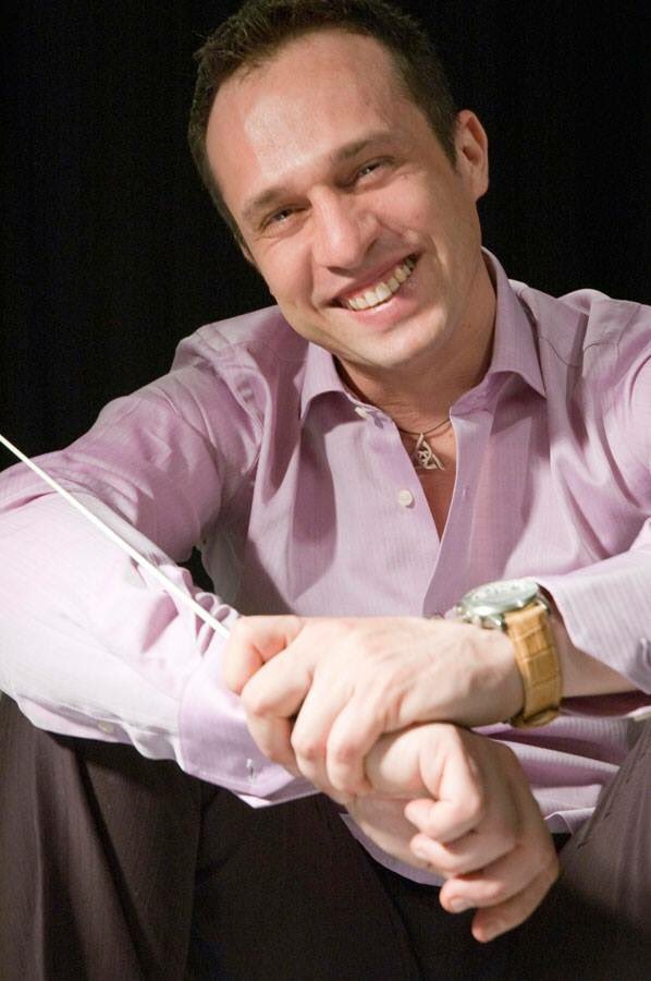 Quarto sold-out consecutivo per i #FamilyConcert. Sarà Giampaolo Bisanti a dirigere questa sera l'Orchestra del #TeatroPetruzzelli
