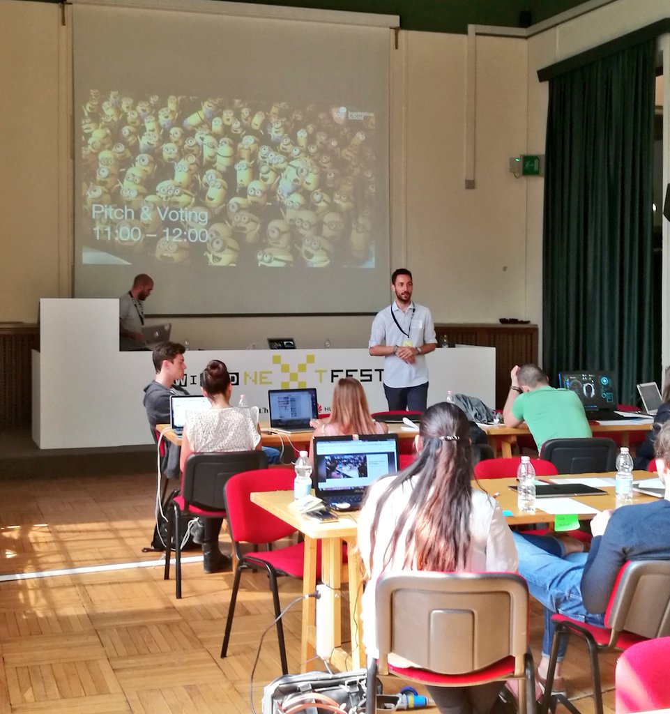HuaweiMobileIT's tweet photo. Let's pitch! Quali saranno le idee più votate? #PortraitHack #HuaweiP10 #HuaweiP10Plus @wireditalia #WNF17 https://t.co/yQzCM2YJh1