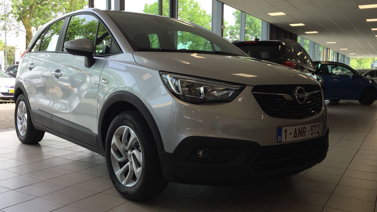 MuldersAutobedr's tweet photo. De allernieuwste Opel, de Opel Crossland X, is nog twee dagen te bewonderen in onze showroom in Tiel! Kom je een kijkje nemen? https://t.co/T12dBAKNyW