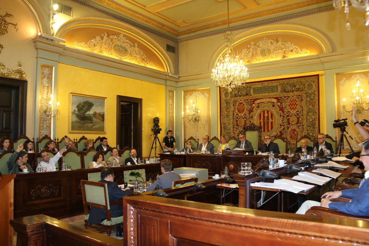 comudelleida's tweet photo. Només Comú i Crida s’oposen a un pla de sanejament financer que prospera  amb l’únic vot a favor del PSC https://t.co/43v1qtBIc3 #PlePaeria https://t.co/qFa5nRojTI